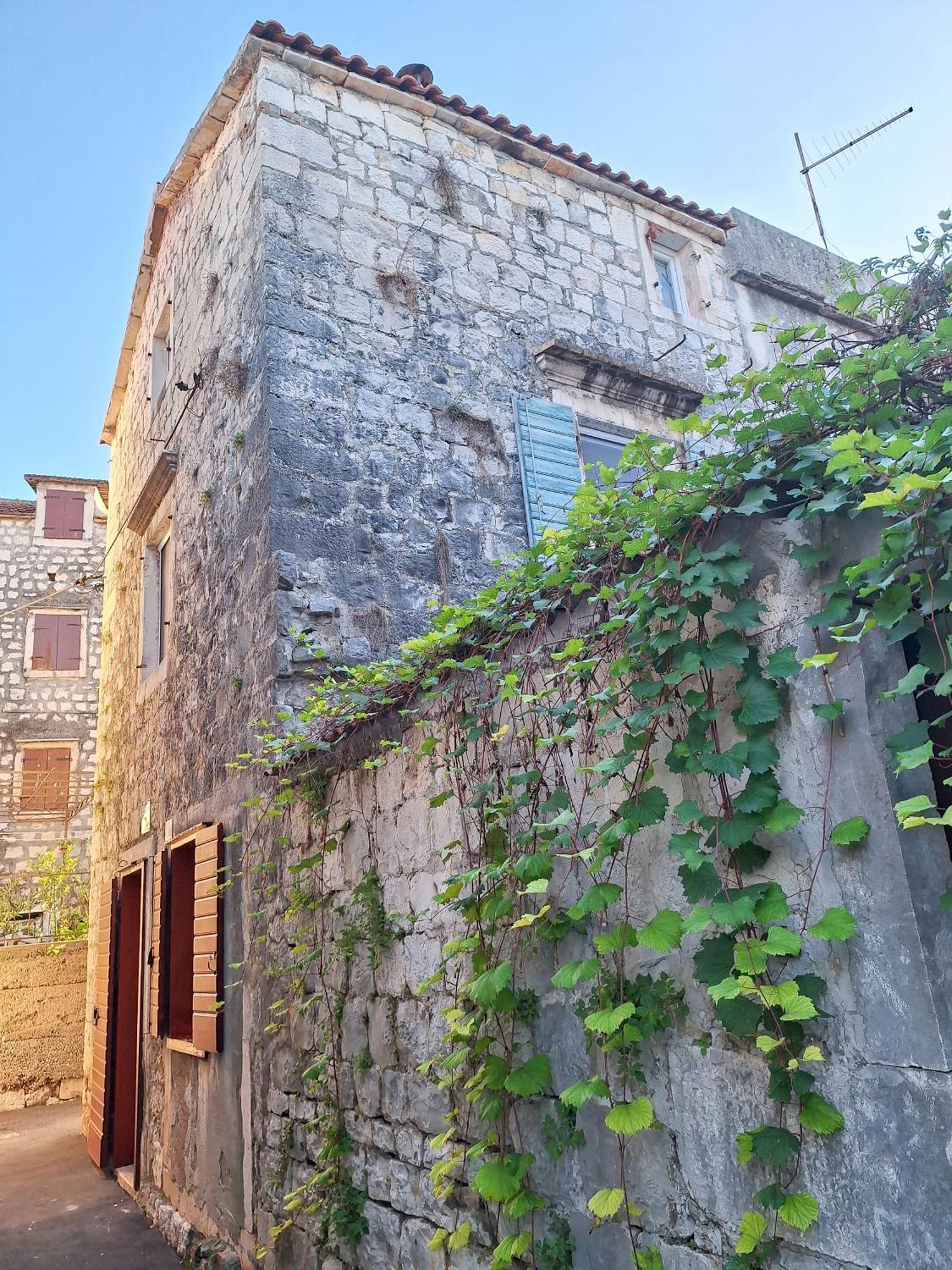 St Peter'S Heritage House Trogir Eksteriør bilde